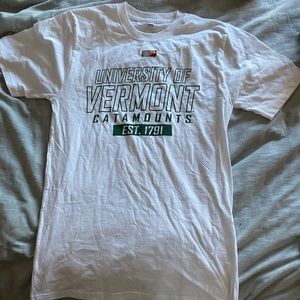 UVM new with tags t-shirt size small